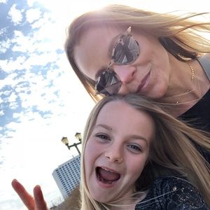 Meet your Posher, Lauri